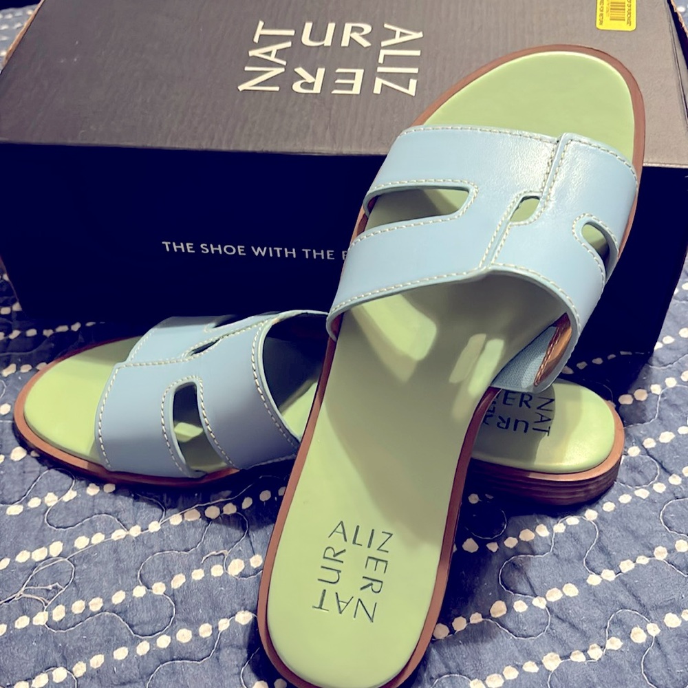 Naturalize, Fame Blue Lea Sandals